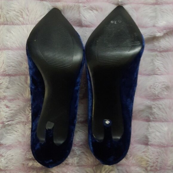 Carlos By Carlos Santana Blue Crushed Velvet 4 Inch Stiletto Heel Pumps Size 6.5 - Picture 4 of 11